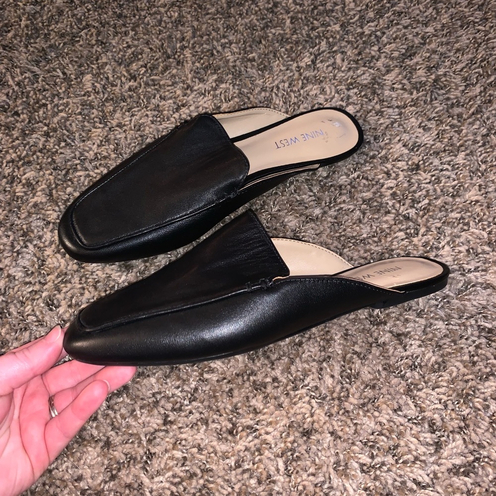 Nine West Black Leather Mules Size 7